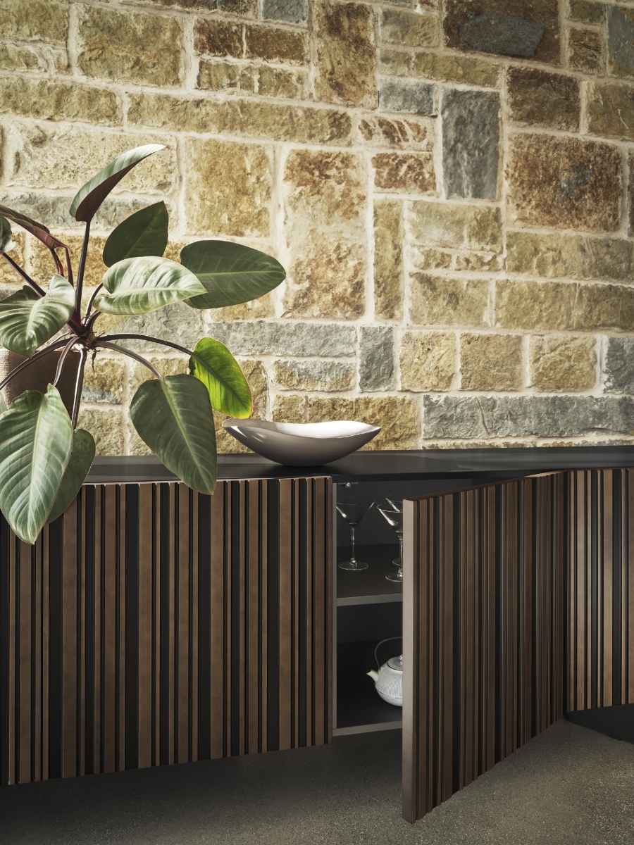 Εικόνα της Μπουφές Stripes με μεταλλικά ή ξύλινα πόδια