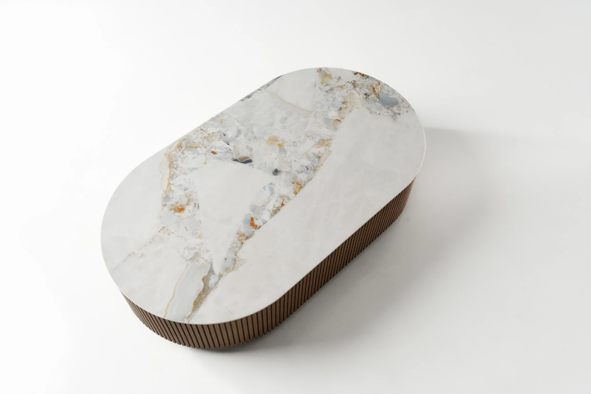 Οβάλ & Στρογγυλό τραπεζάκι Noirish με ριγωτή βάση και κεραμικό design στην Αθήνα