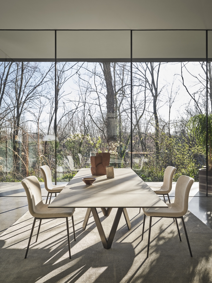 Calligaris Cartesio τραπέζι επεκτεινόμενο με κεραμική επιφάνεια και μεταλλική βάση