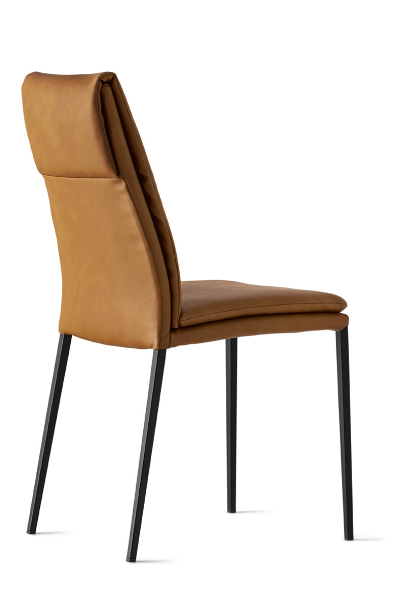 Καρέκλα Carmen με μαύρο μεταλλικό πόδι