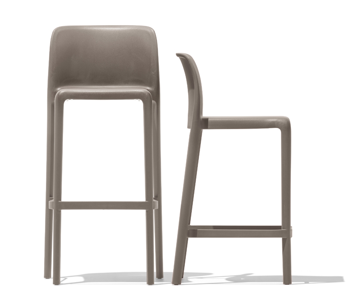 Σκαμπό bar Bayo Connubia με μοντέρνο design και ανθεκτική κατασκευή Αθήνα Adamopoulos Casa Ideale
