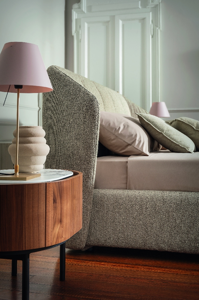 Κομοδίνο Calligaris – μοντέρνος σχεδιασμός υπνοδωματίου – Αθήνα Adamopoulos Casa Ideale