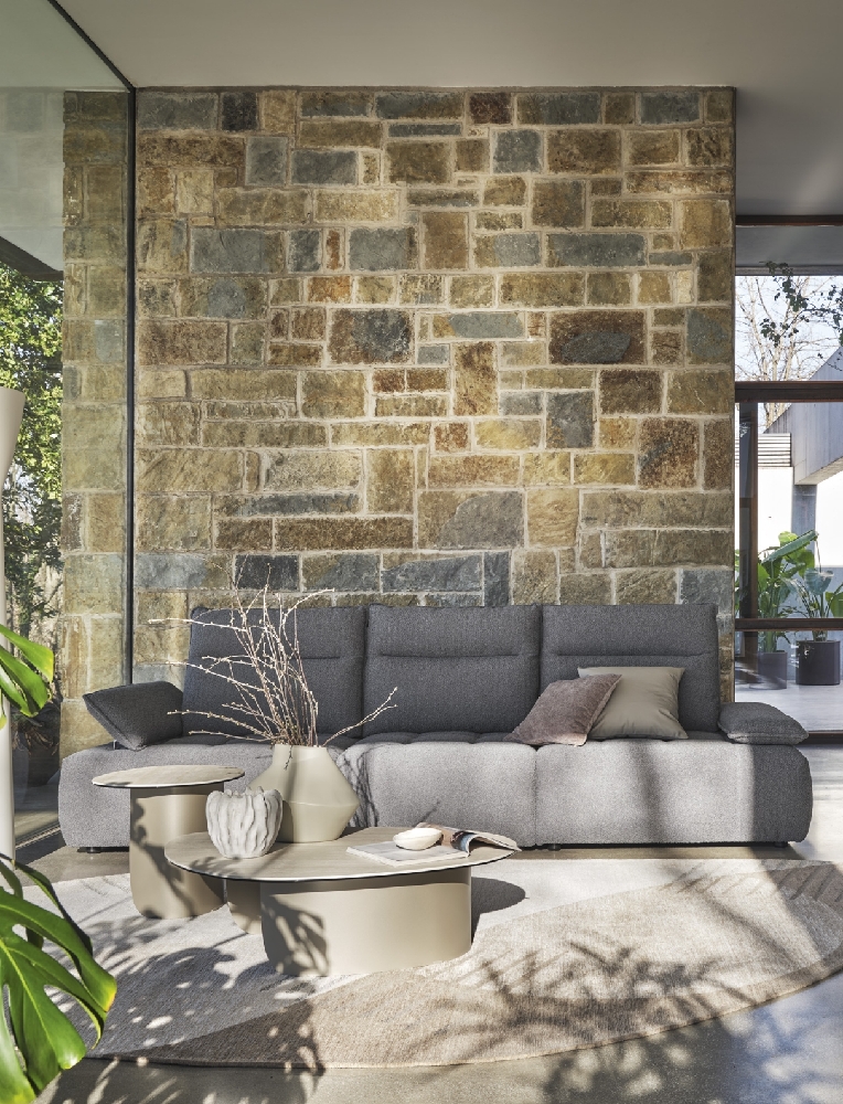 Μοντέρνο σαλόνι με γκρι καναπέ – Αθήνα Adamopoulos Casa Ideale