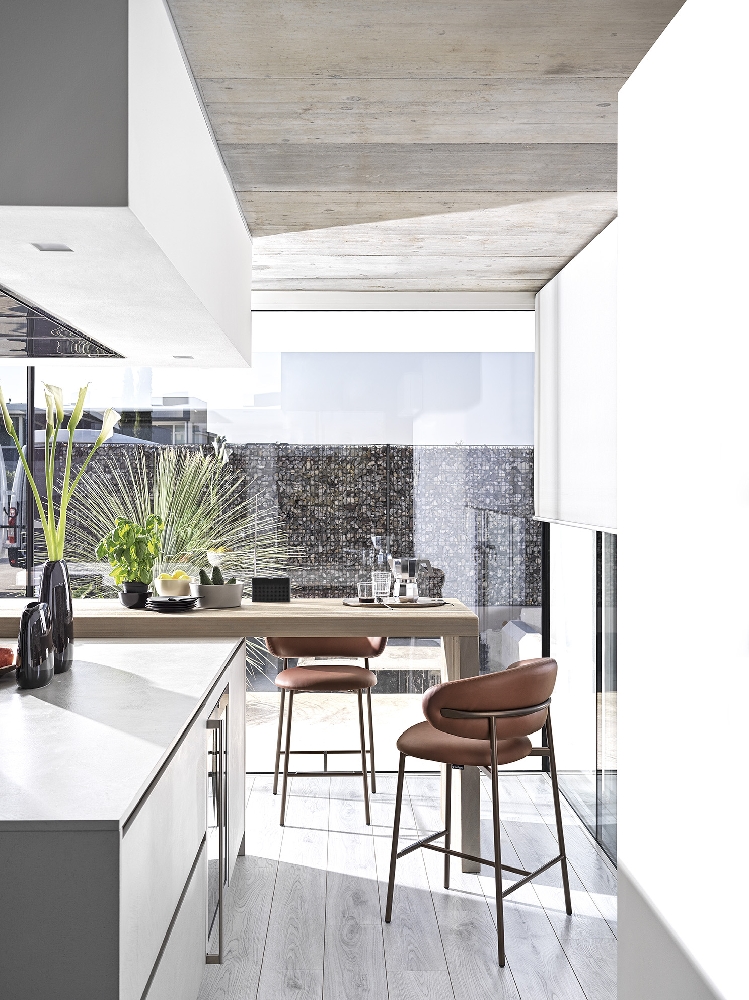 Σκαμπό Oleandro Calligaris με άνετη επένδυση – Adamopoulos Casa Ideale Αθήνα